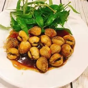 Sò Huyết Xào Me